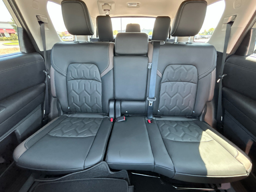 New 2026 Nissan Pathfinder Platinum w/ Cargo Package FWD image 30