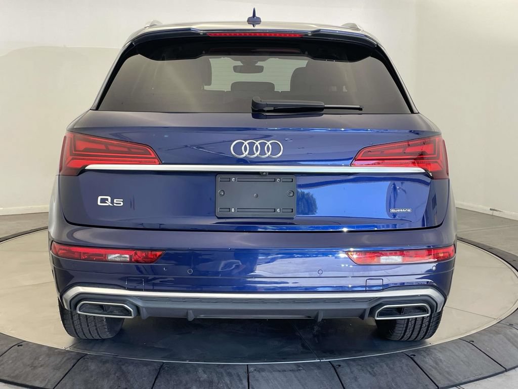 Used 2023 Audi Q5 2.0T Premium Plus w/ Premium Plus Package AWD/4WD image 6