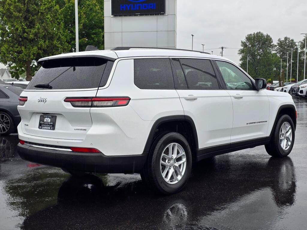 Used 2023 Jeep Grand Cherokee L Laredo w/ Luxury Tech Group I AWD/4WD image 8