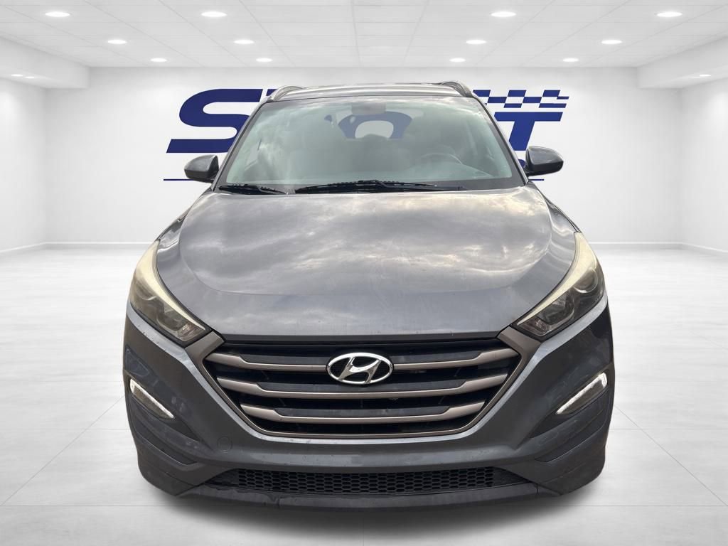 Used 2016 Hyundai Tucson SE w/ Option Group 02 video 2