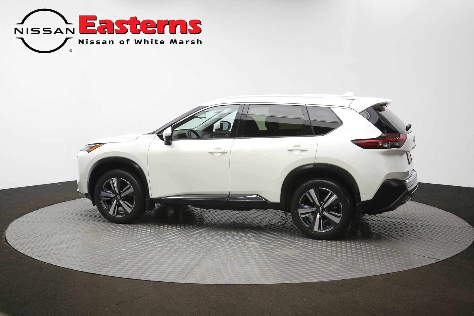 Used 2023 Nissan Rogue SL w/ SL Premium Package image 64