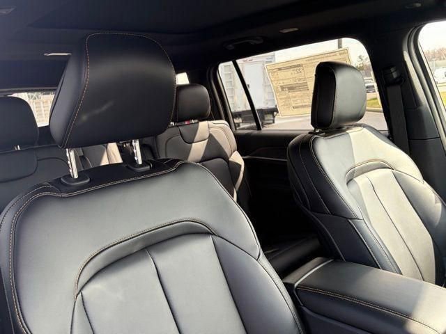 New 2026 Jeep Grand Cherokee L Limited AWD/4WD image 30