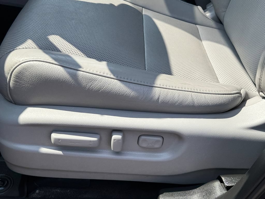 Used 2017 Honda Pilot Elite image 18