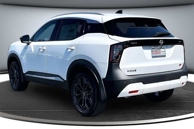 New 2026 Nissan Kicks SR image 3