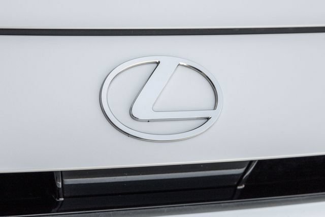 Used 2026 Lexus TX 500h AWD w/ Technology Package image 6