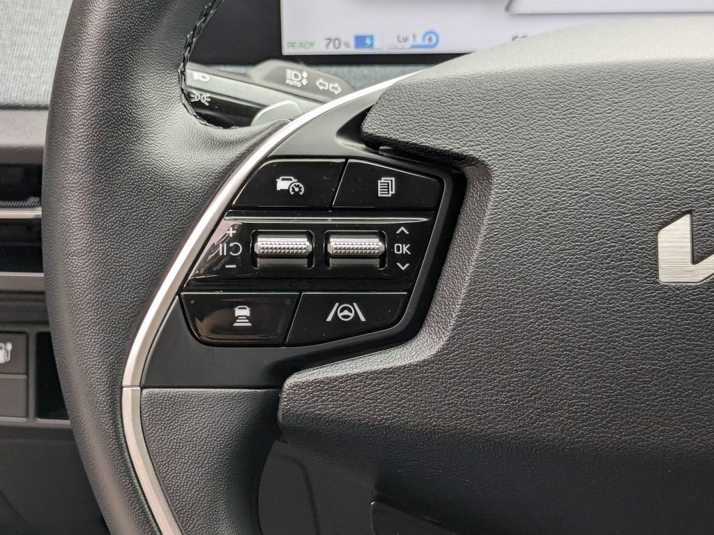 Used 2024 Kia EV6 Light RWD image 16