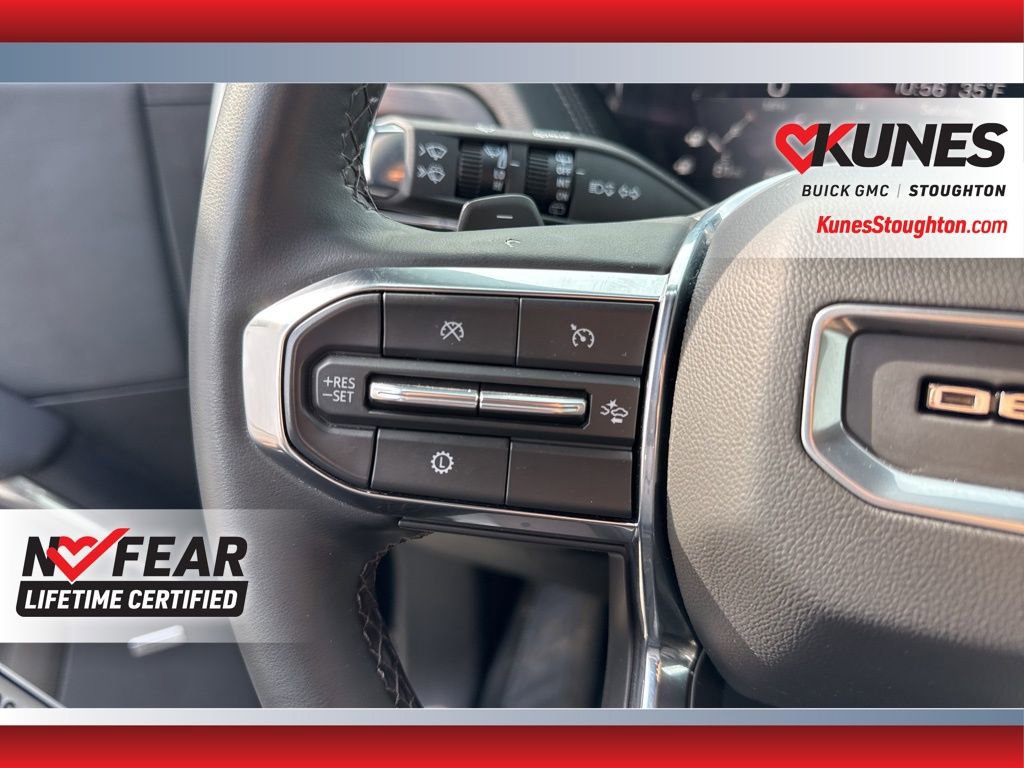 Used 2025 GMC Yukon Denali AWD/4WD image 33