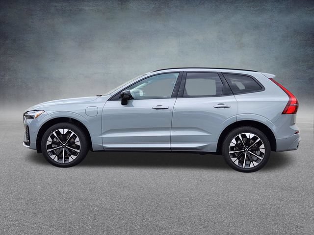 New 2026 Volvo XC60 T8 Plus w/ Climate Package AWD/4WD image 4