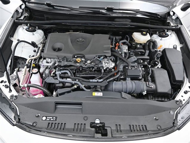 Used 2025 Toyota Camry SE w/ Convenience Package image 10