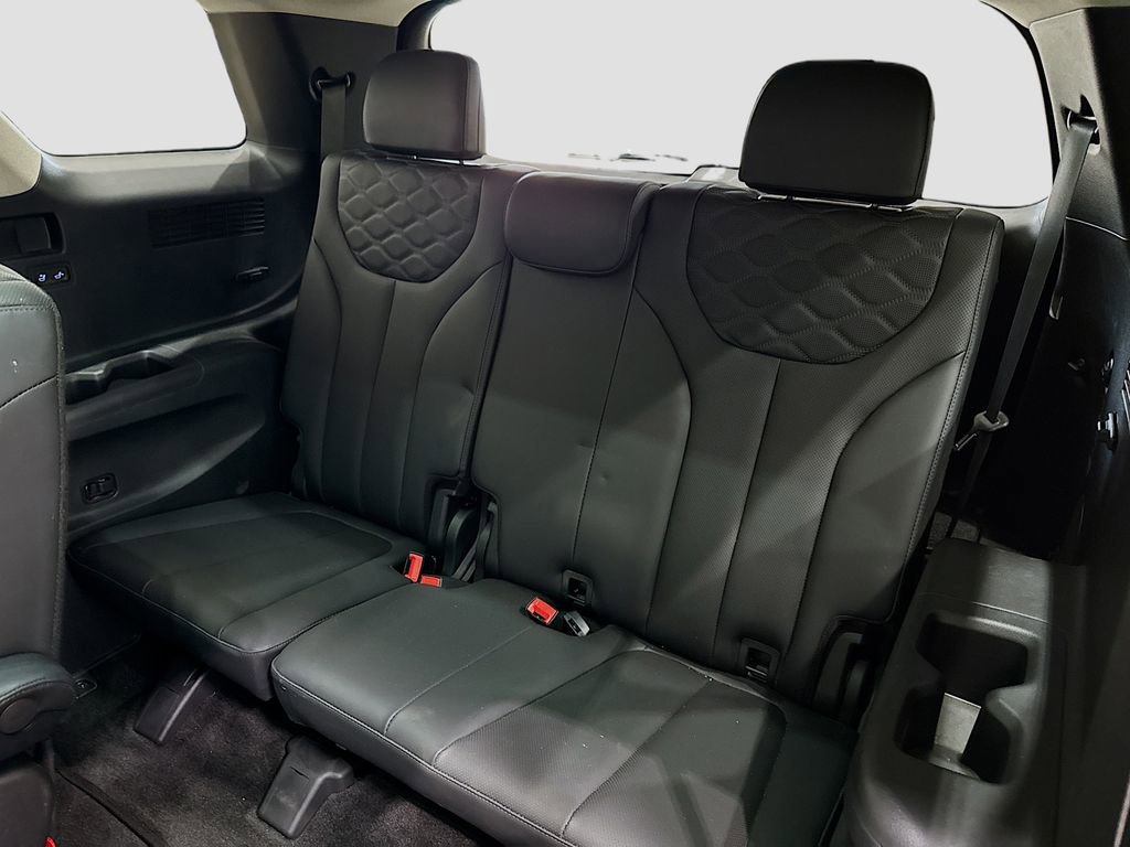 Used 2022 Hyundai Palisade Limited image 13