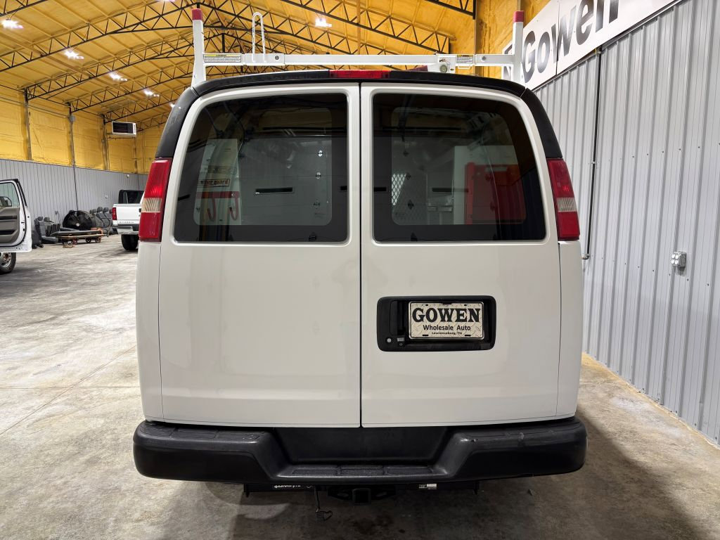 Used 2017 Chevrolet Express 2500 image 8