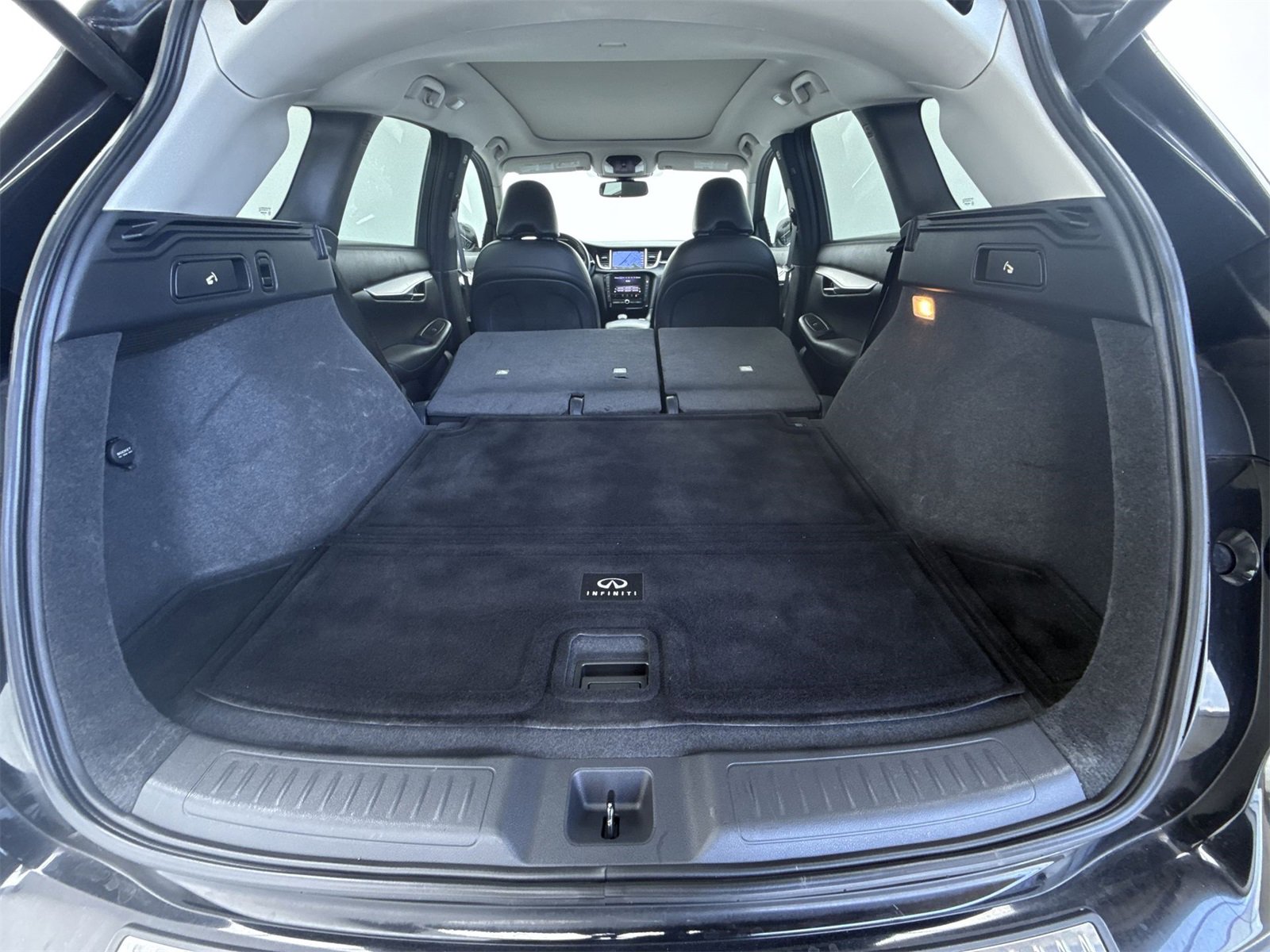 Used 2019 INFINITI QX50 Essential w/ Premium Heat Package image 41