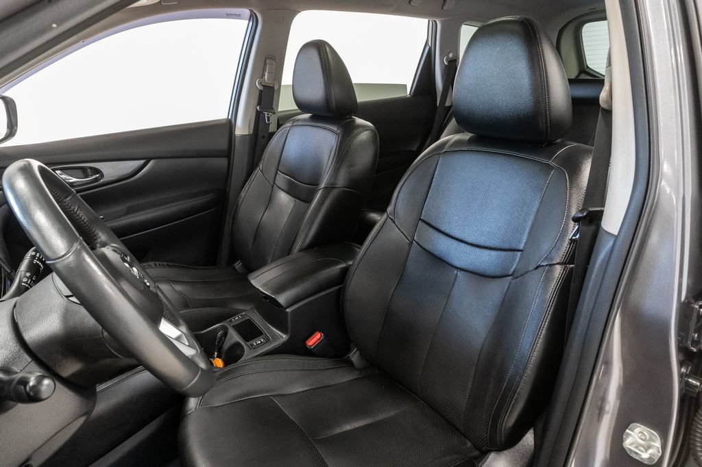 Used 2017 Nissan Rogue SL w/ SL Premium Package AWD/4WD image 10