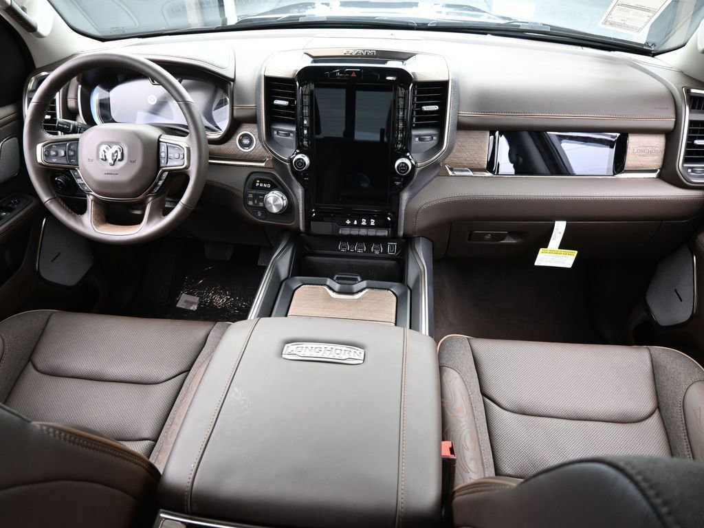 New 2025 RAM 1500 Limited image 30