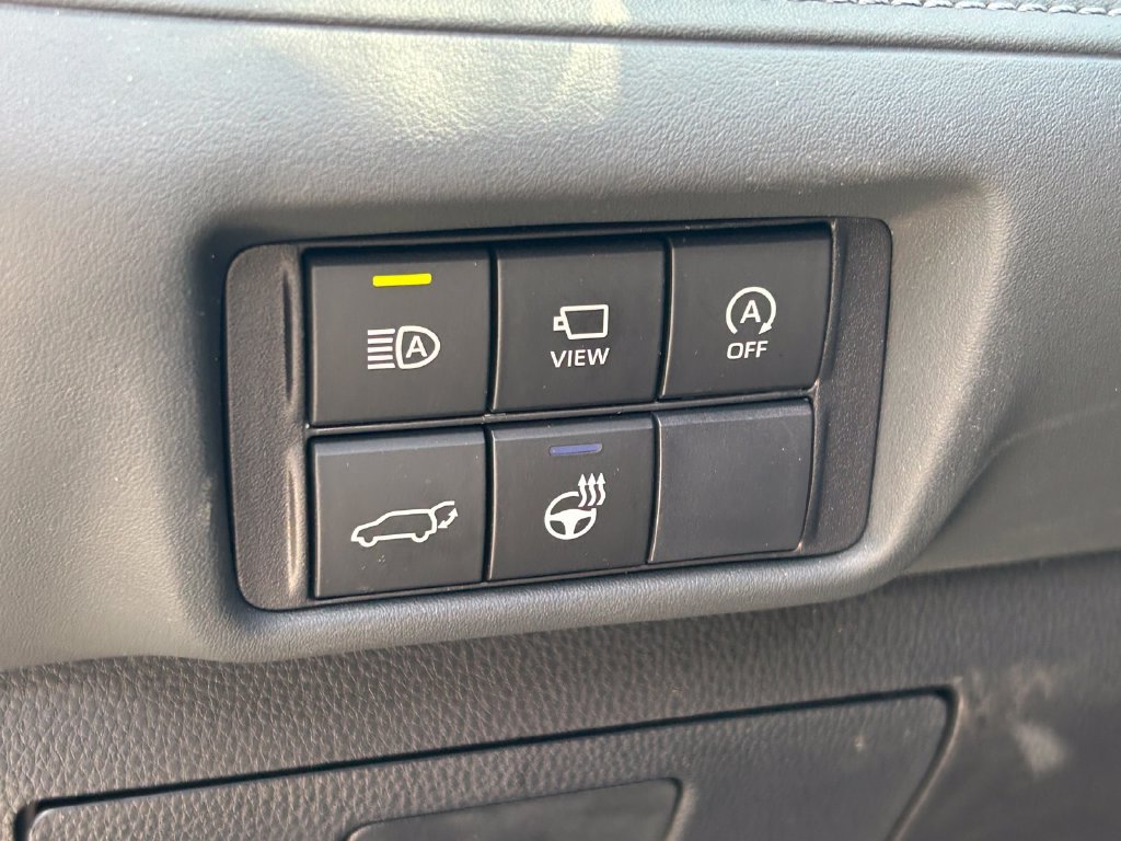 Used 2024 Toyota Highlander Platinum FWD image 30