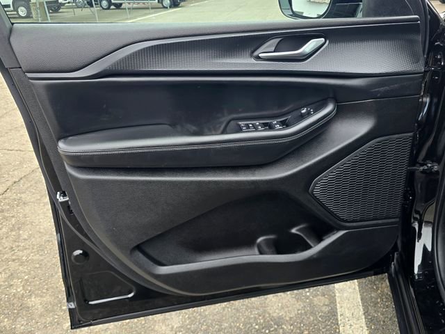 Certified 2023 Jeep Grand Cherokee L Laredo image 20