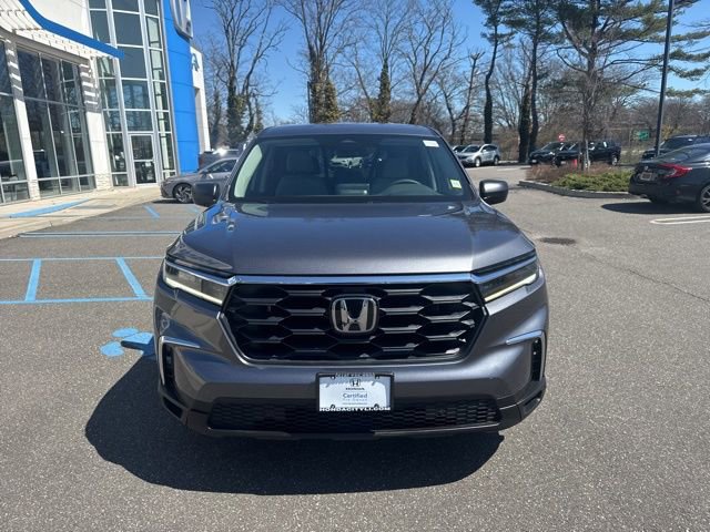 Used 2023 Honda Pilot LX image 3