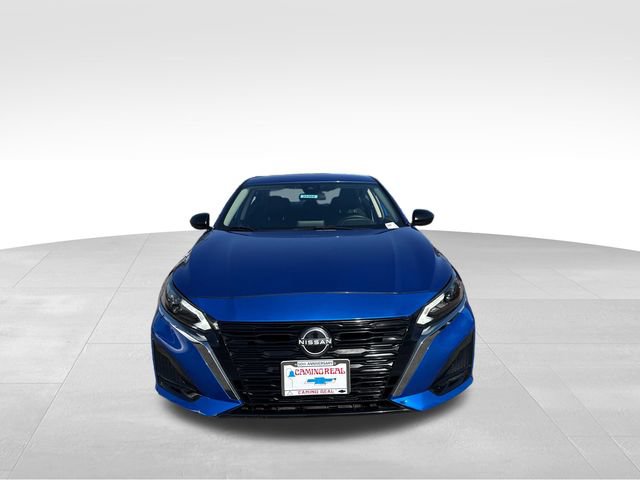 Used 2025 Nissan Altima 2.5 SV FWD image 8