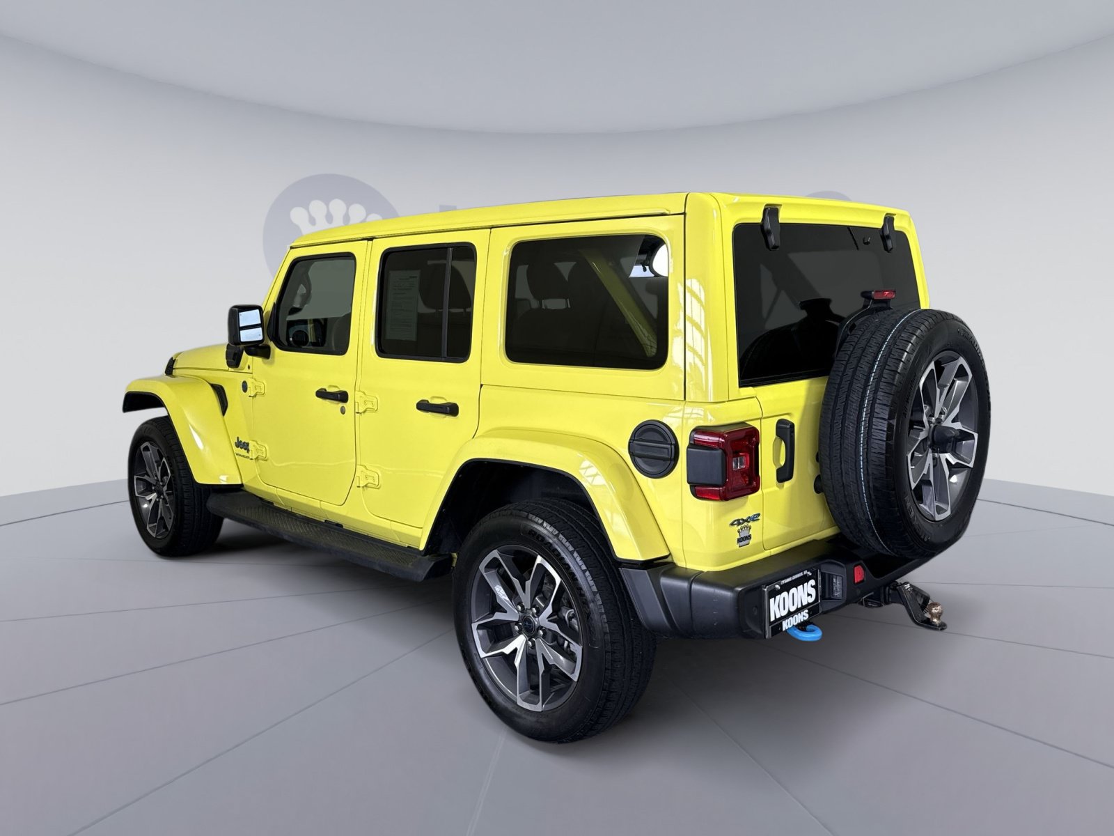 Used 2024 Jeep Wrangler Unlimited w/ Convenience Group AWD/4WD image 4