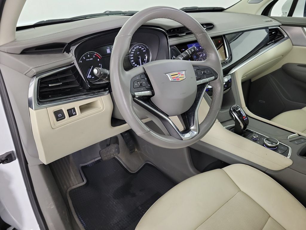 Used 2024 Cadillac XT6 Premium Luxury w/ LPO, Floor Liner Package AWD/4WD image 17