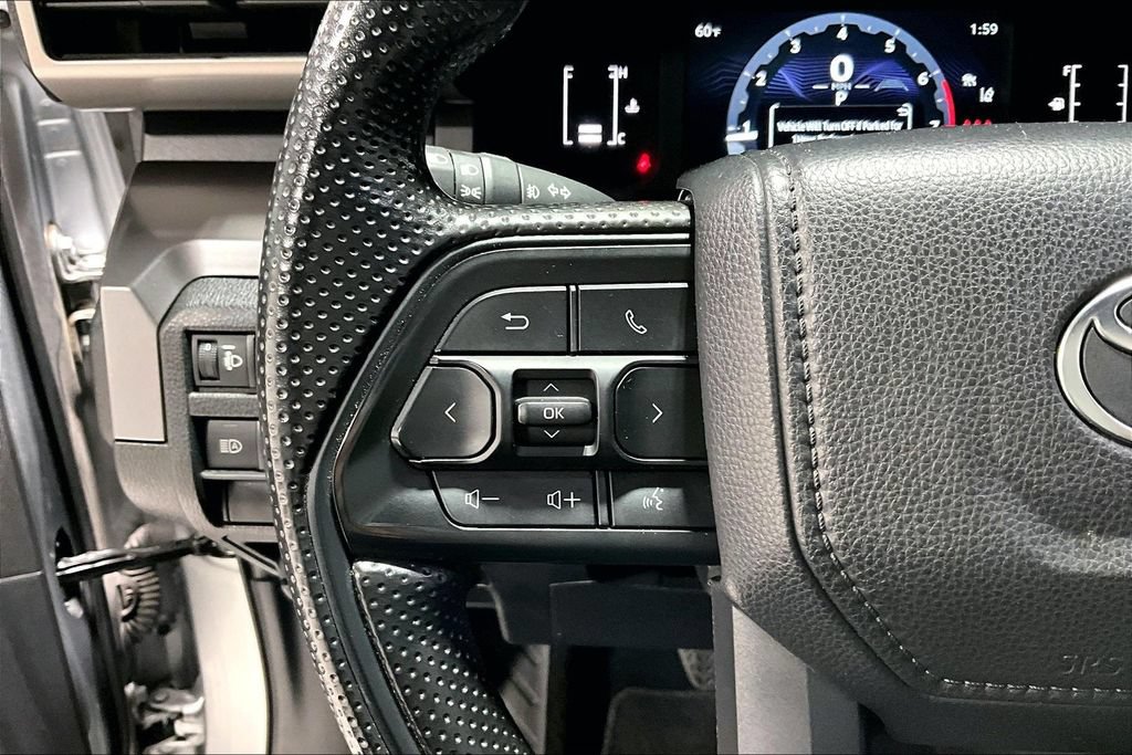 Used 2025 Toyota Tacoma SR5 AWD/4WD image 24
