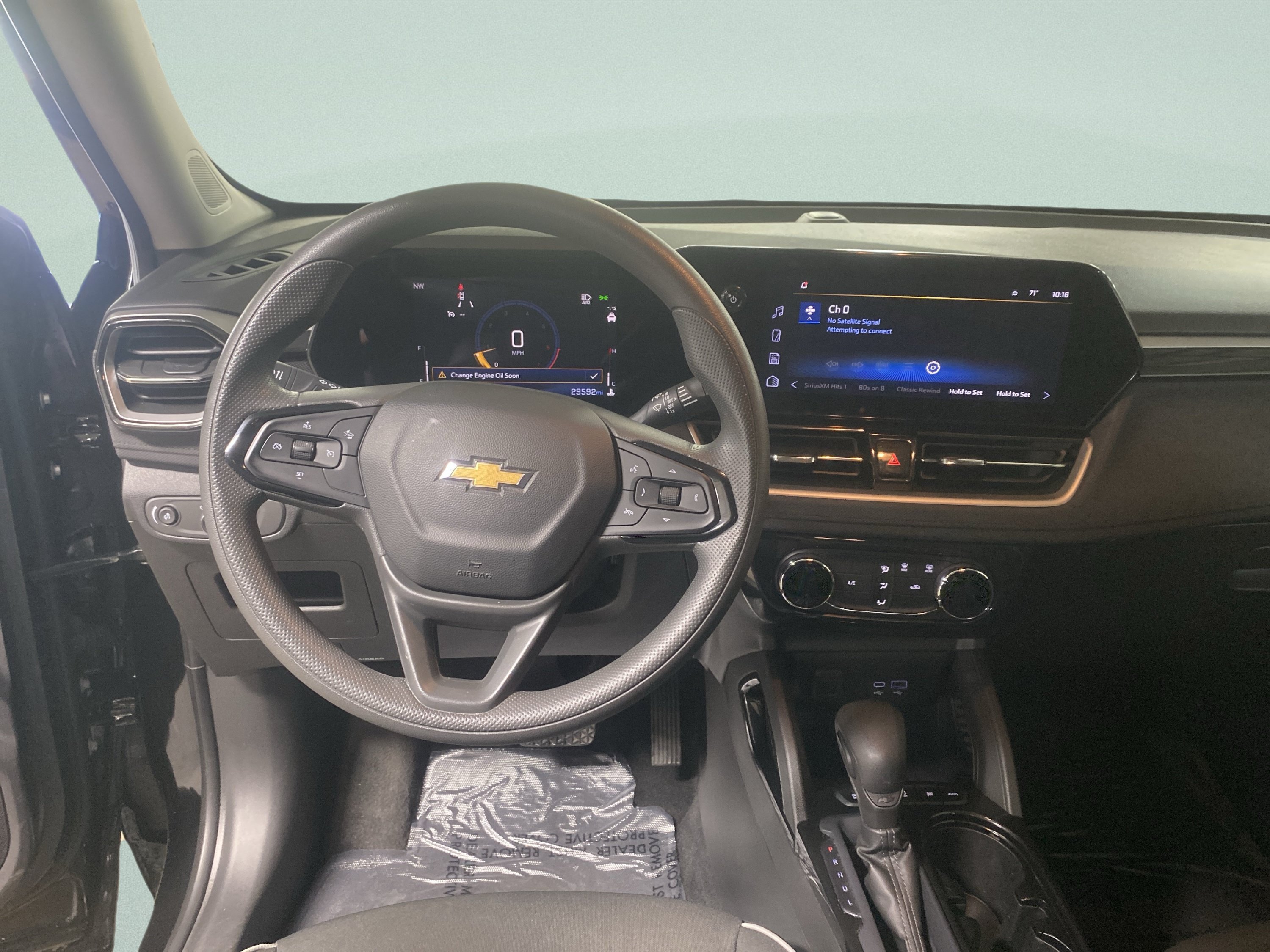 Used 2025 Chevrolet TrailBlazer LT AWD/4WD image 17