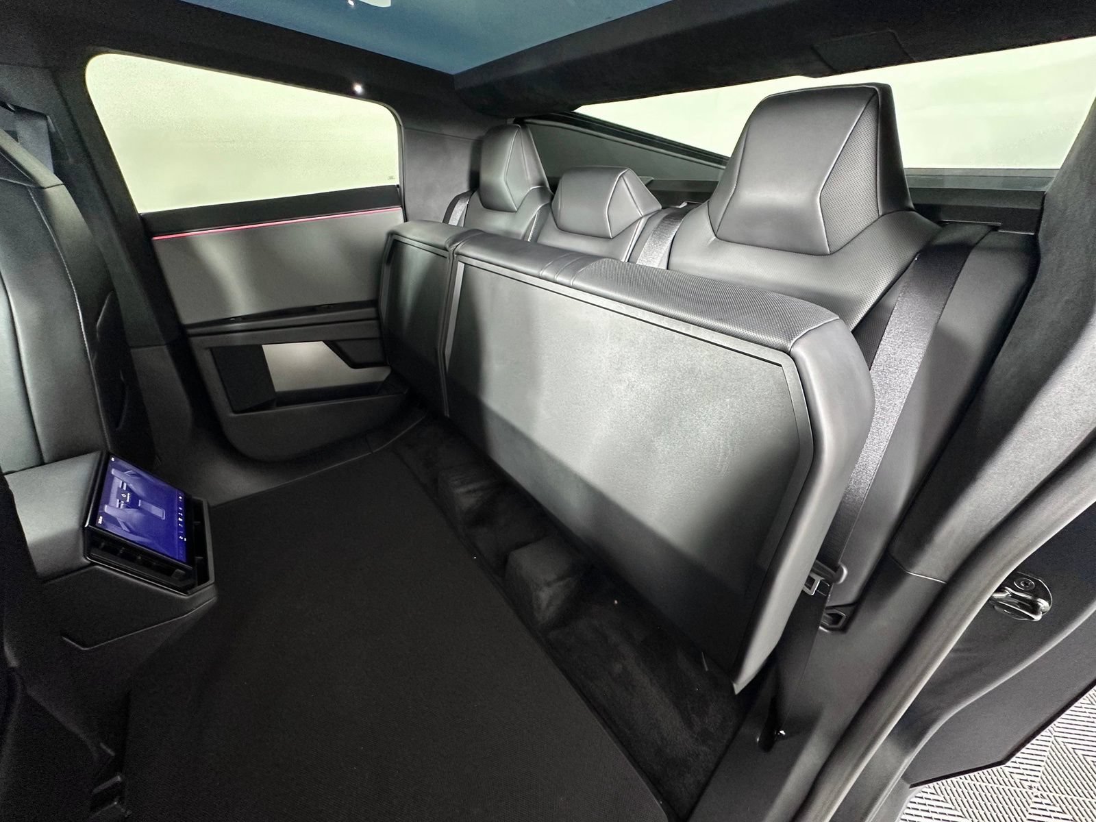 Used 2024 Tesla Cybertruck Cyberbeast AWD/4WD image 35