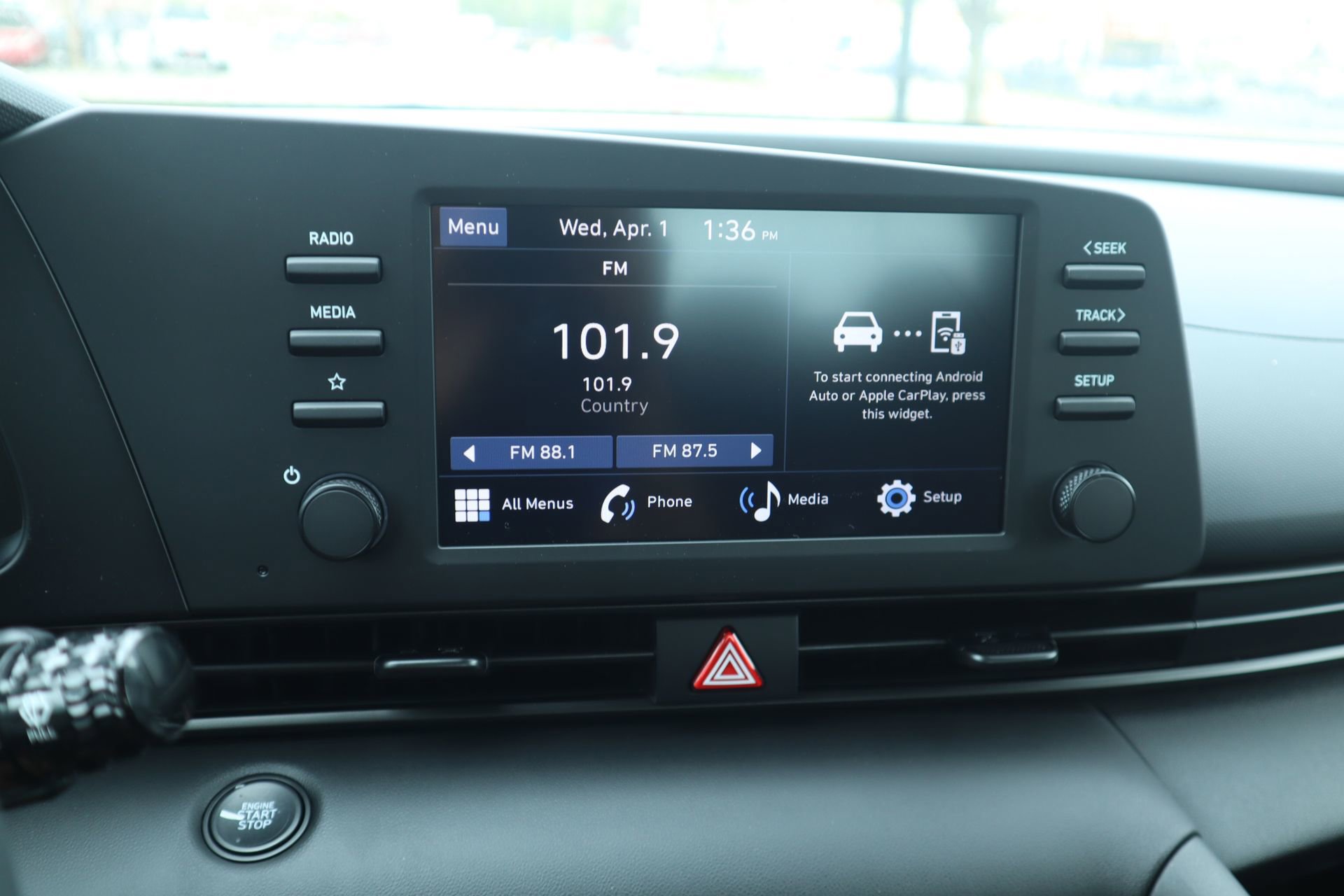 New 2026 Hyundai Elantra SEL Sport FWD image 4