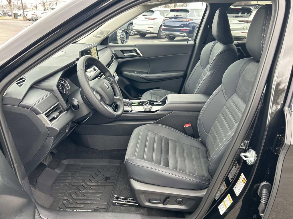 New 2026 Mitsubishi Outlander SE FWD image 21