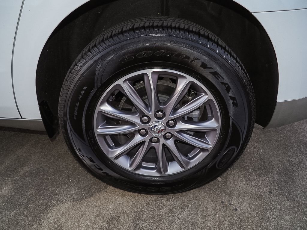 Certified 2023 Buick Enclave Essence image 42