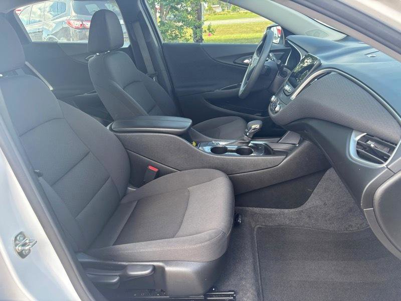 Used 2023 Chevrolet Malibu LT FWD image 12