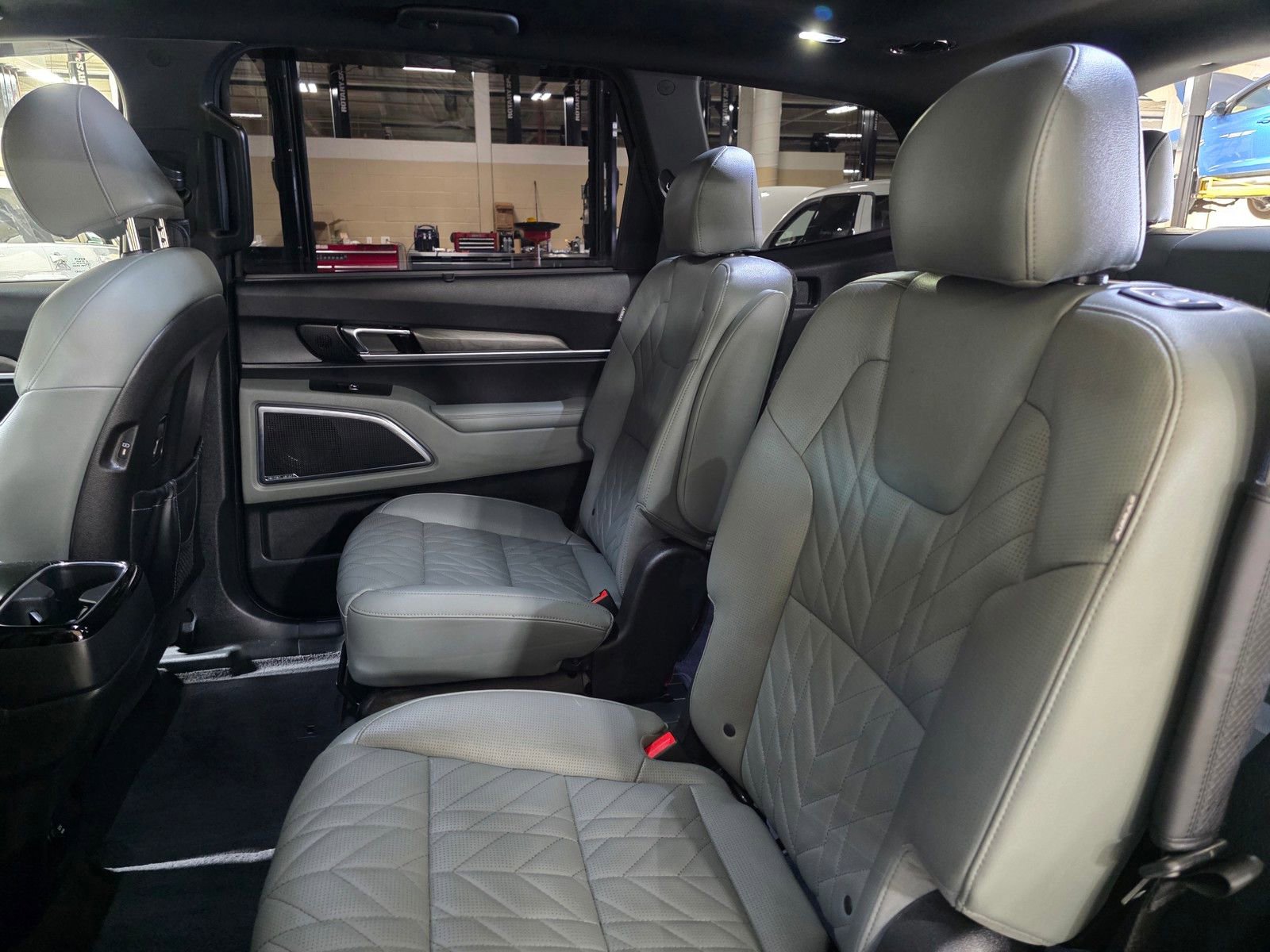 Used 2023 Kia Telluride SX X-Pro image 16