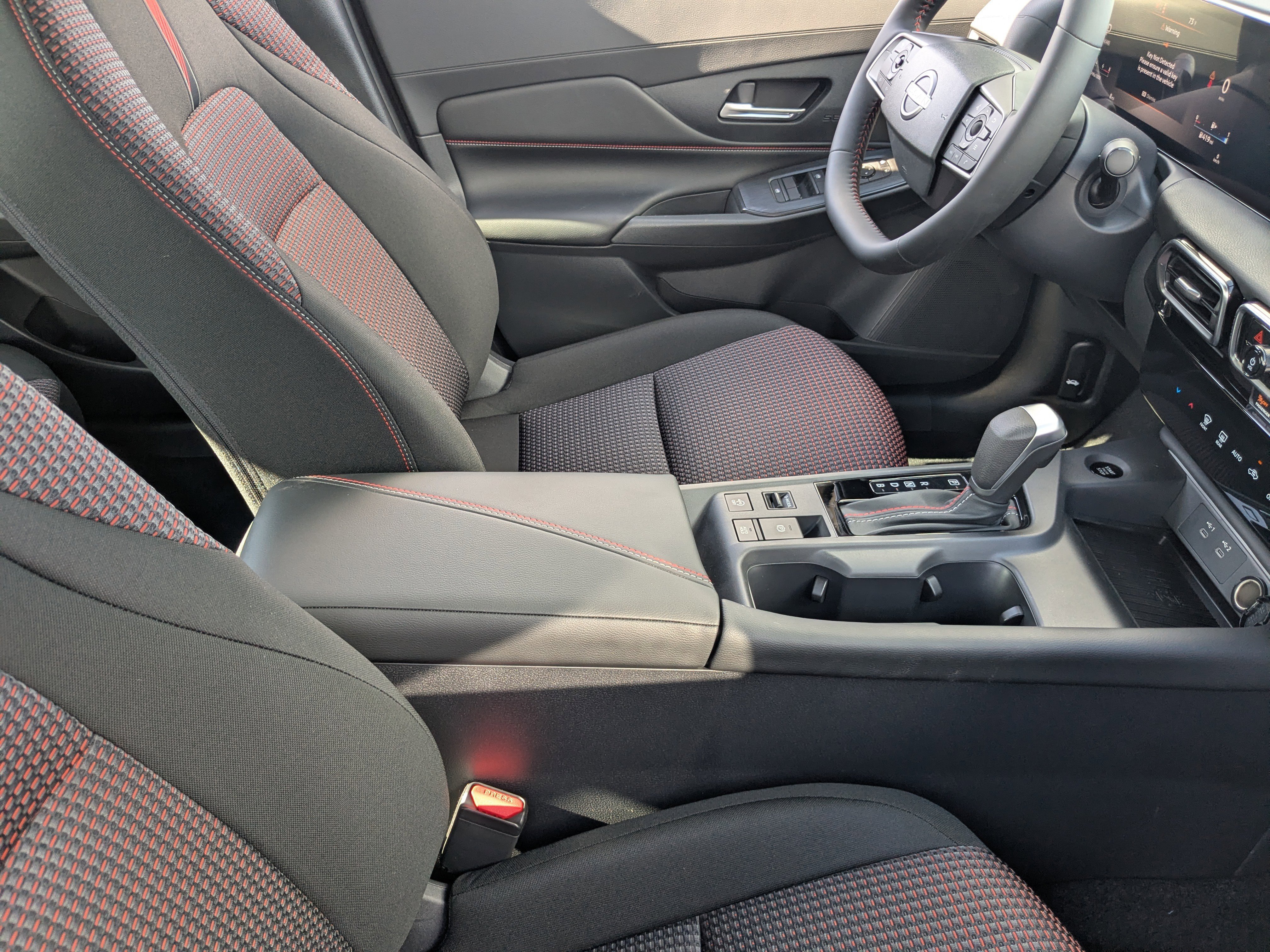 New 2027 Nissan Sentra SR w/ Floor Mat Package FWD image 26