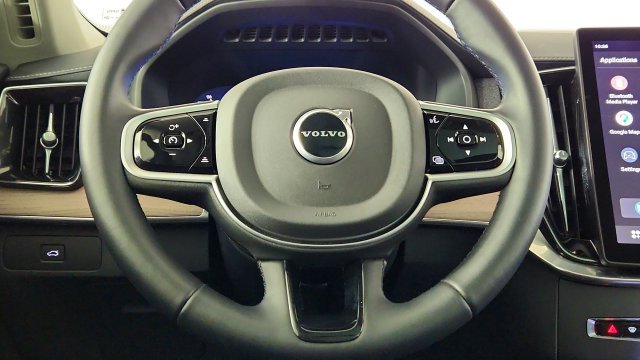 Certified 2026 Volvo XC90 B5 Core AWD/4WD image 24