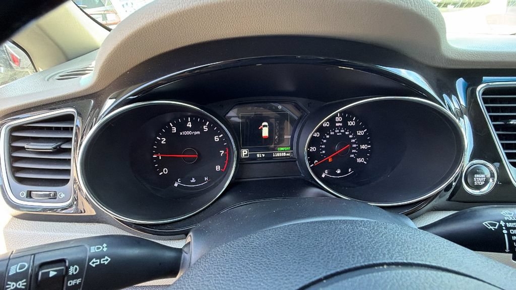 Used 2018 Kia Sedona SX Limited FWD image 27