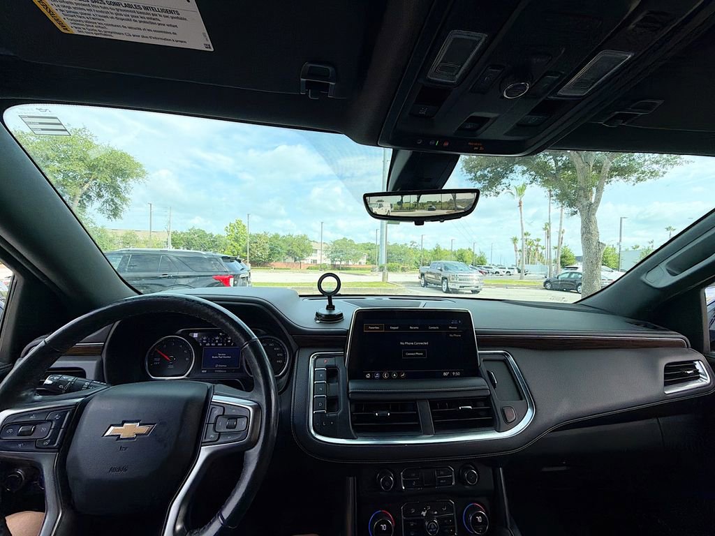 Used 2021 Chevrolet Suburban Premier w/ Premium Package AWD/4WD image 14