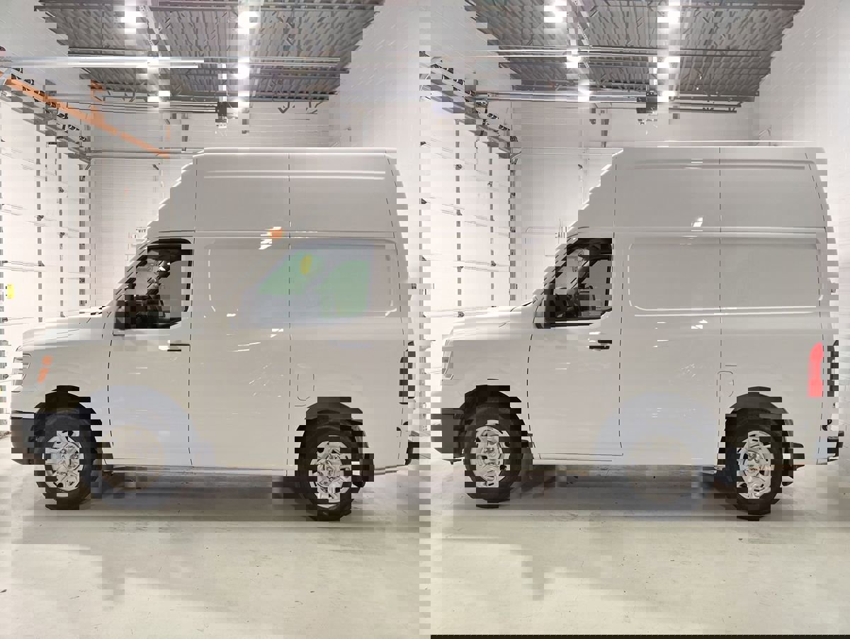 Used 2021 Nissan NV 2500 SV image 19