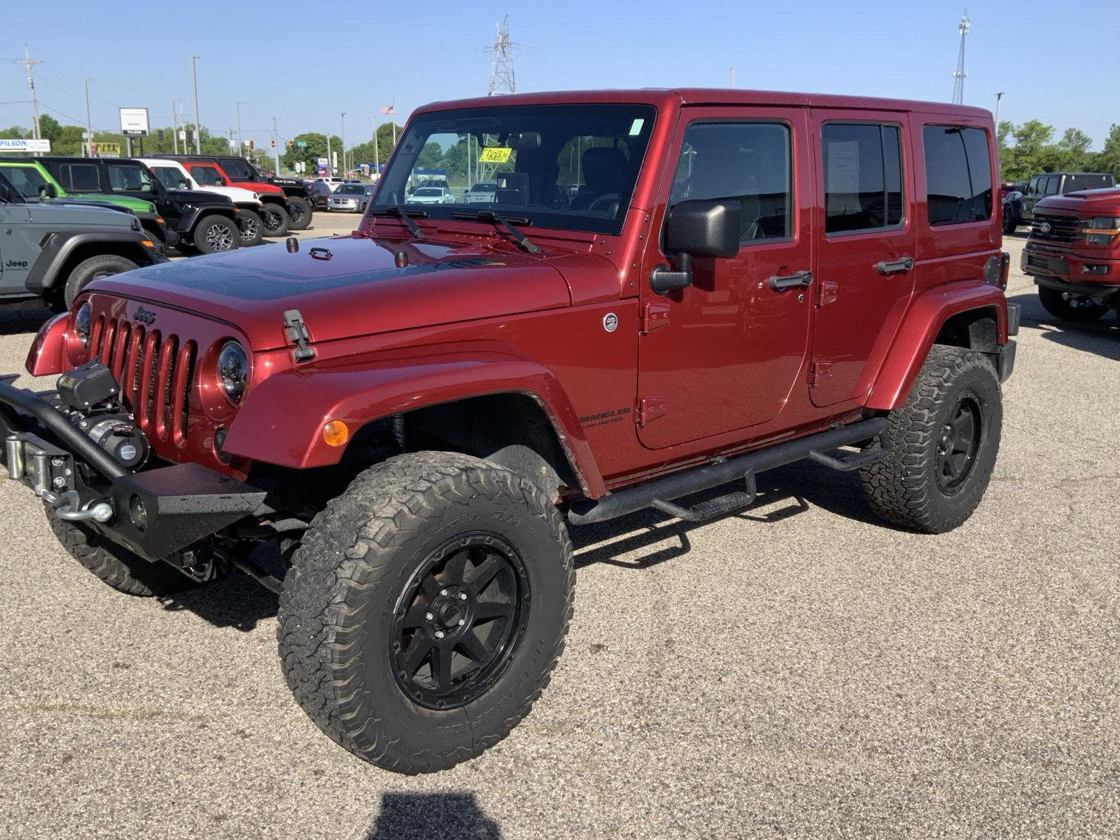 Used 2012 Jeep Wrangler Unlimited Sahara AWD/4WD image 4