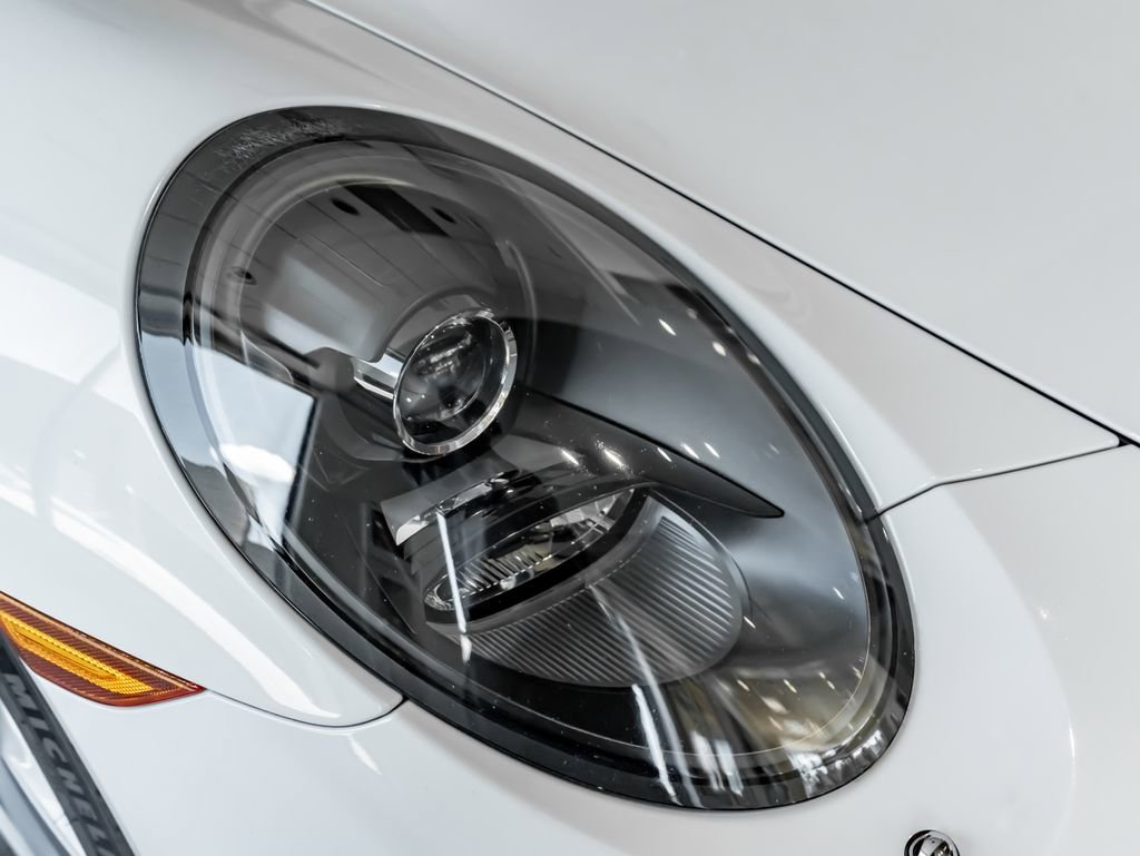 Certified 2016 Porsche 911 Turbo AWD/4WD image 31