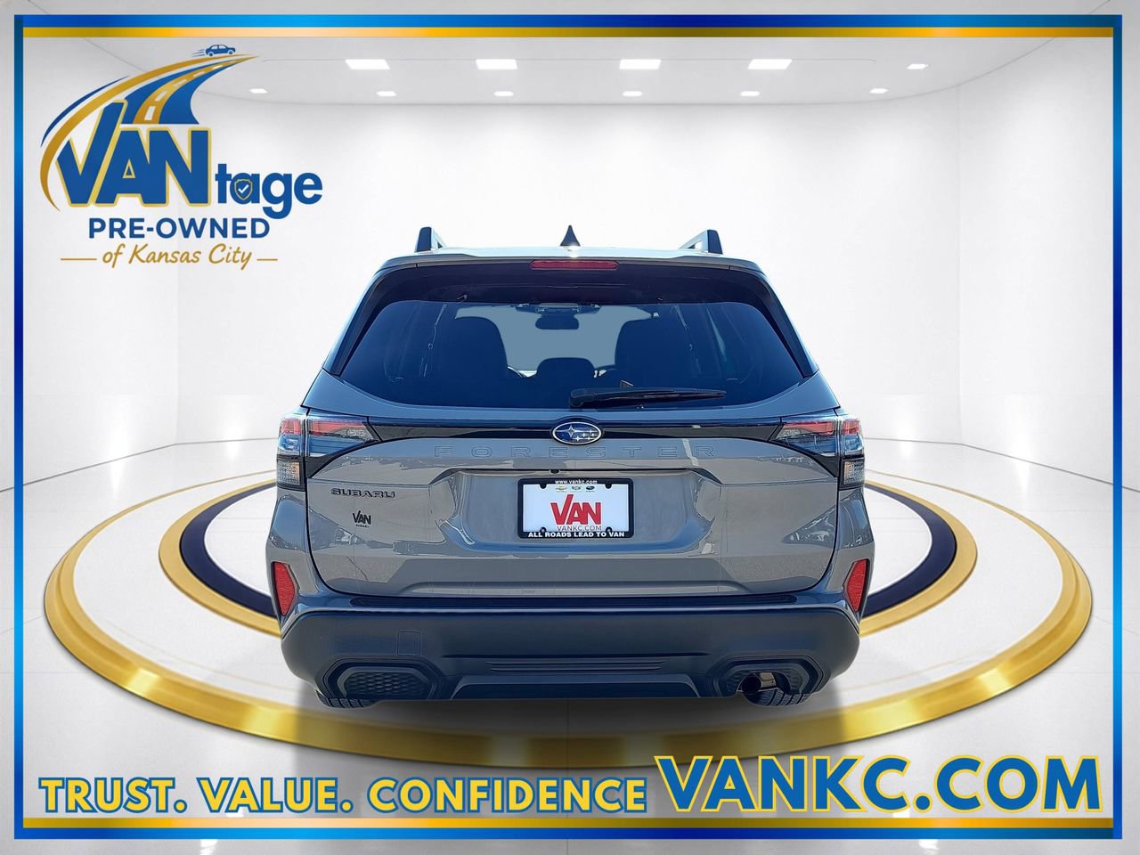 Used 2025 Subaru Forester Premium image 7