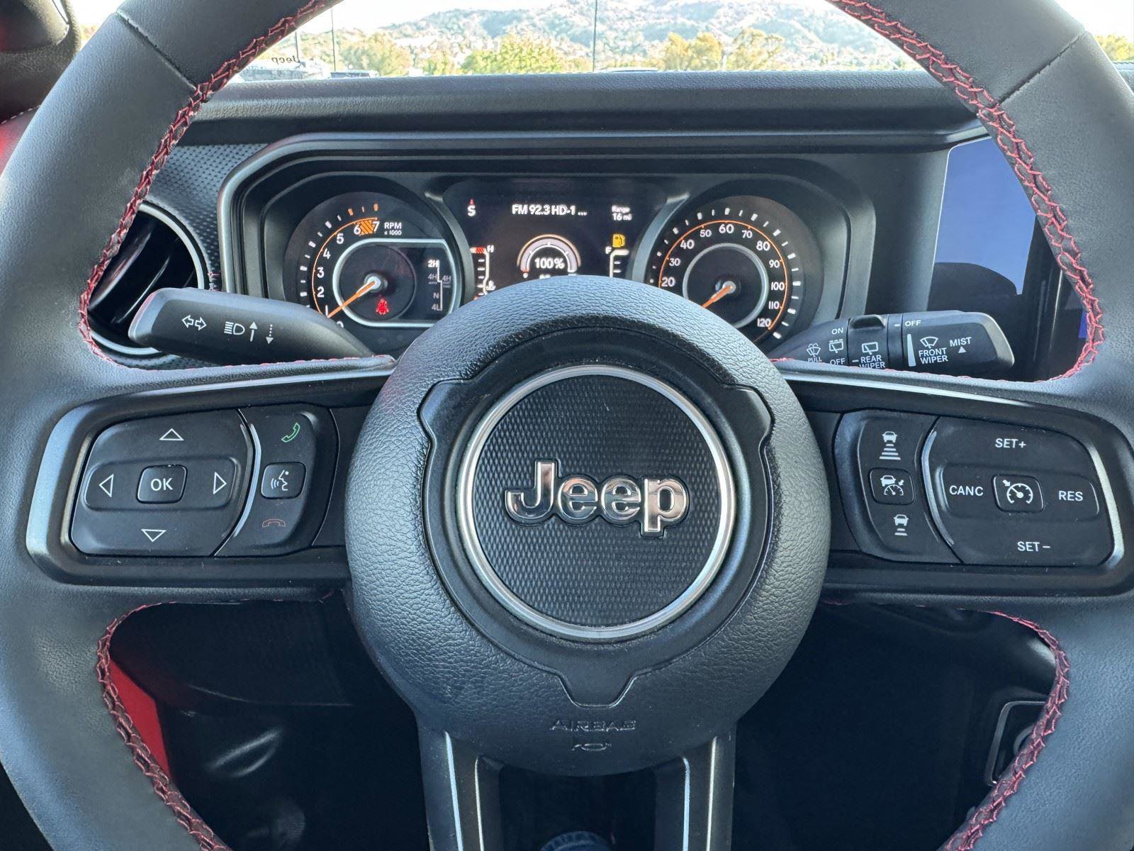 Certified 2024 Jeep Wrangler Unlimited Rubicon AWD/4WD image 24