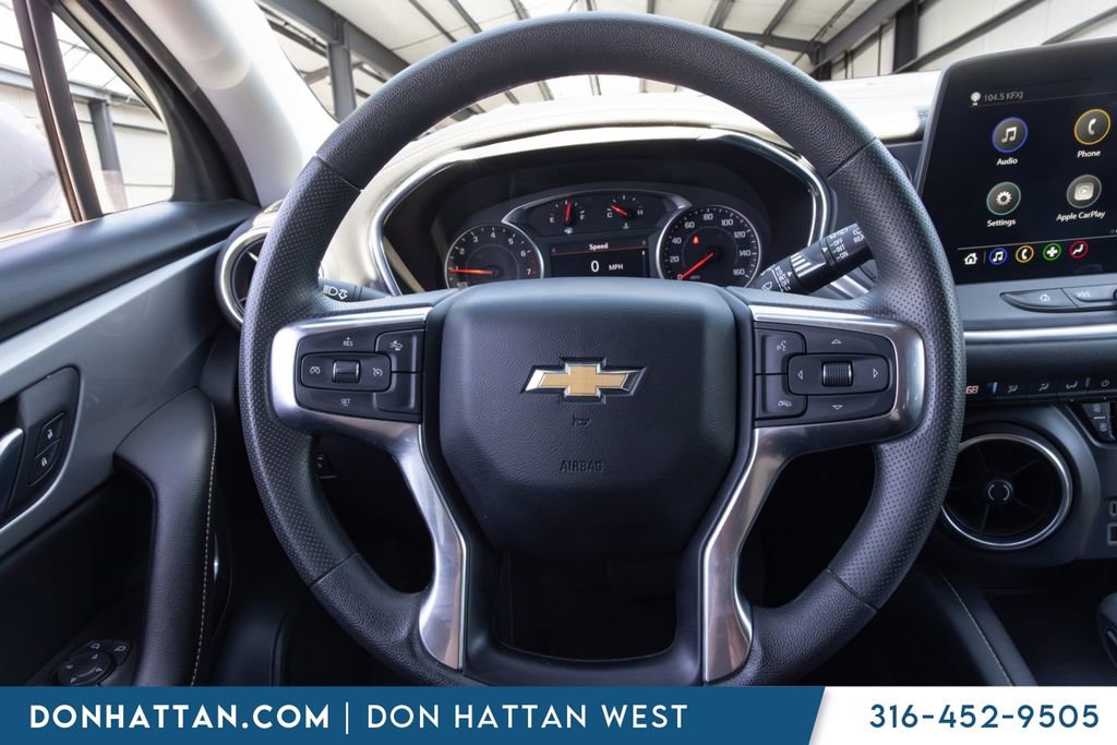 Used 2025 Chevrolet Blazer LT AWD/4WD image 5