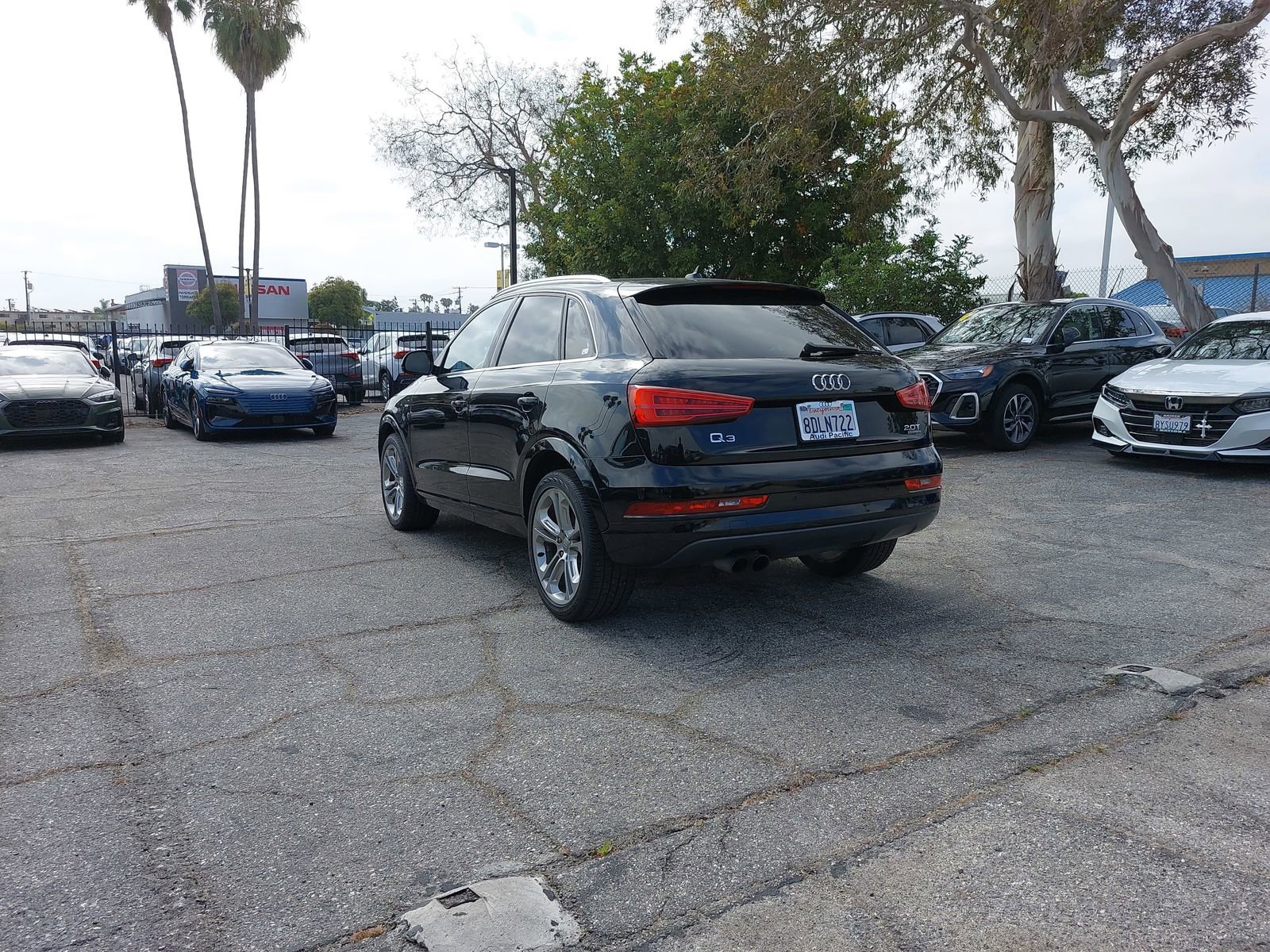 Used 2018 Audi Q3 2.0T Premium Plus w/ Premium Plus Package AWD/4WD image 4