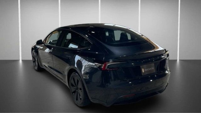 Used 2025 Tesla Model 3 Long Range RWD image 5