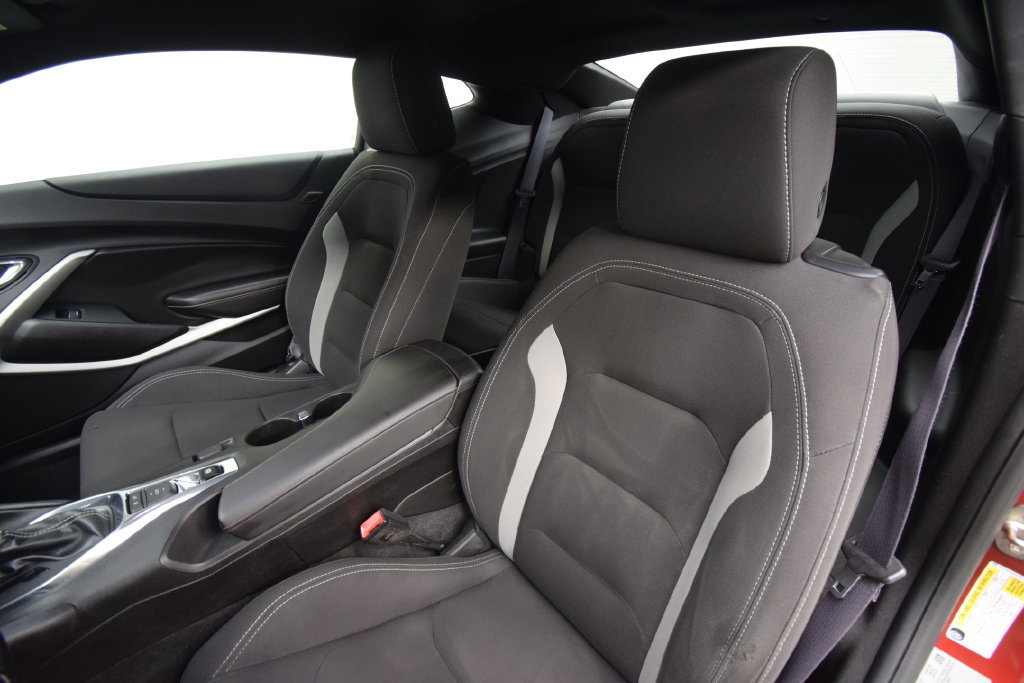 Used 2017 Chevrolet Camaro LT RWD image 14