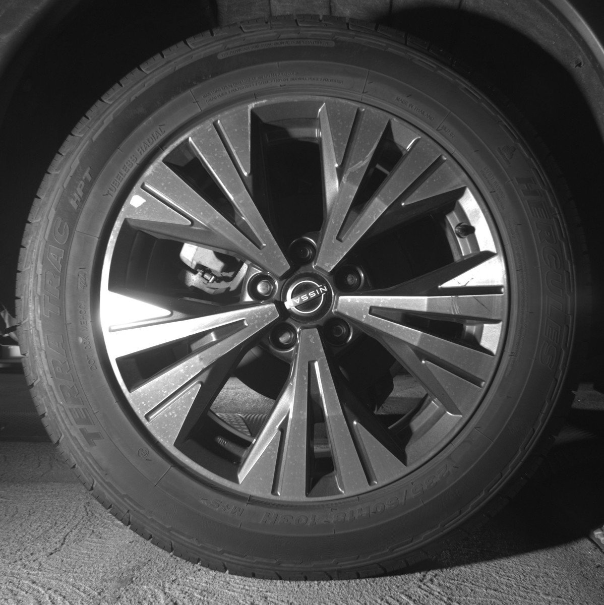 Used 2023 Nissan Rogue SV AWD/4WD image 15