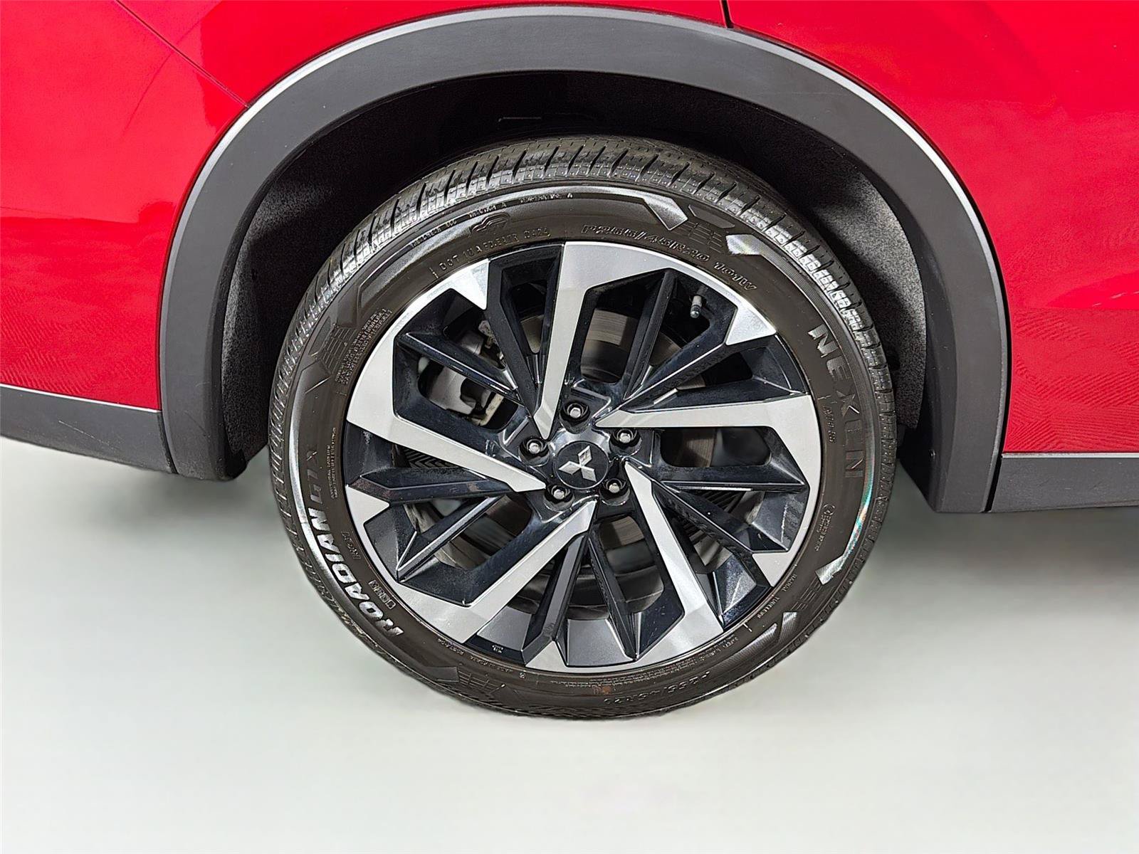 Used 2024 Mitsubishi Outlander SE AWD/4WD image 35
