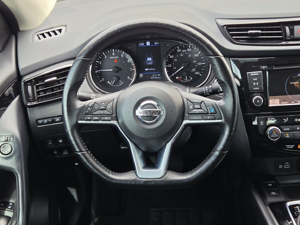 Used 2022 Nissan Rogue Sport SL AWD/4WD image 24