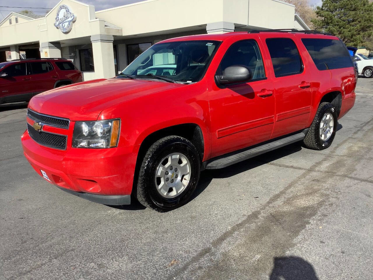 Used 2013 Chevrolet Suburban LS image 19