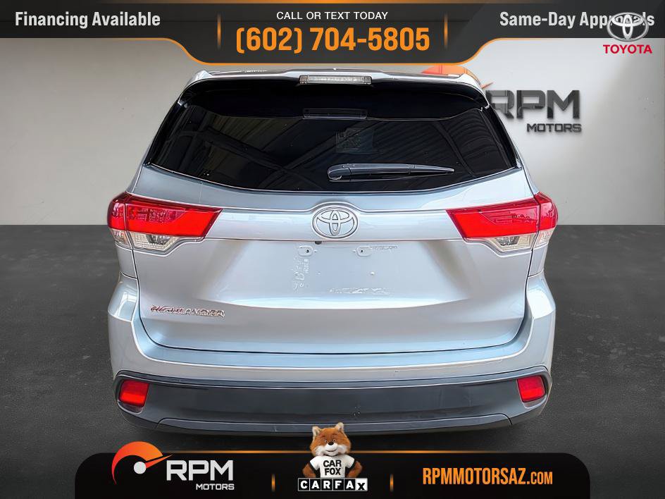 Used 2018 Toyota Highlander XLE AWD/4WD image 5